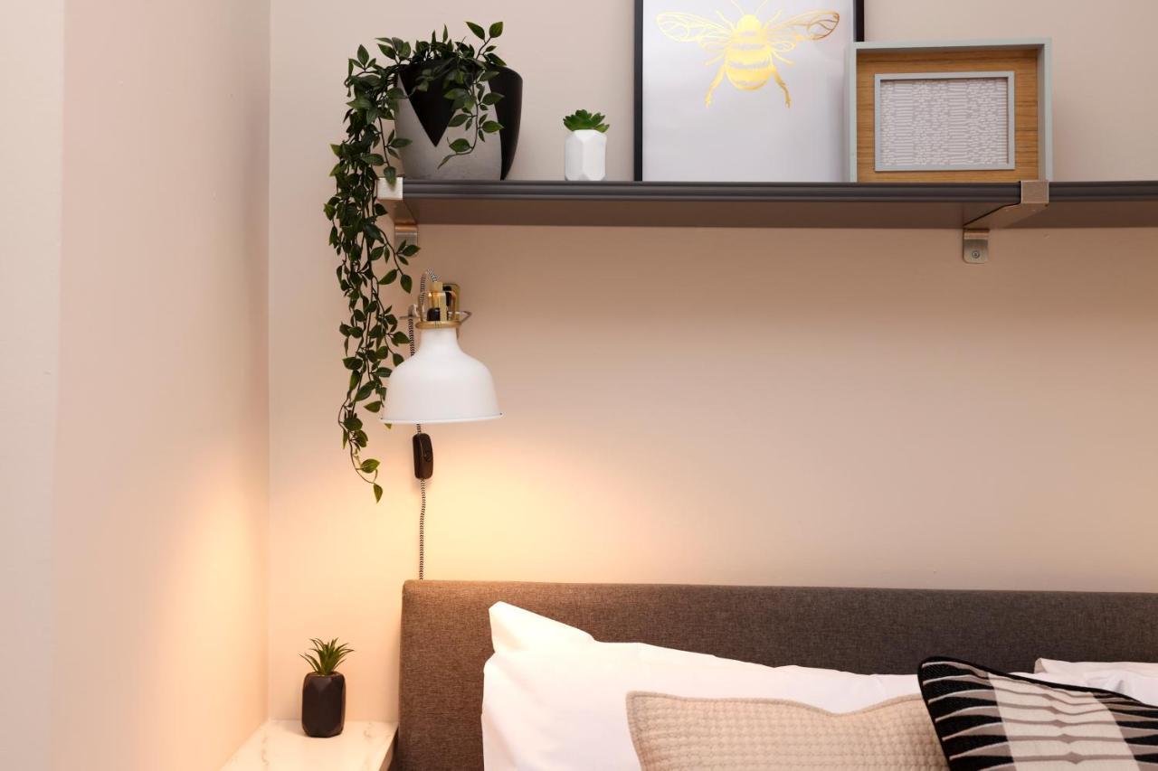 Joivy Modern 1 Bed Flat In West End, Close To Princes Gardens Edimburgo Exterior foto